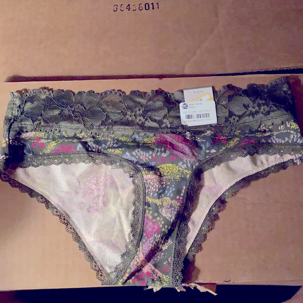 Women lingerie new with tags